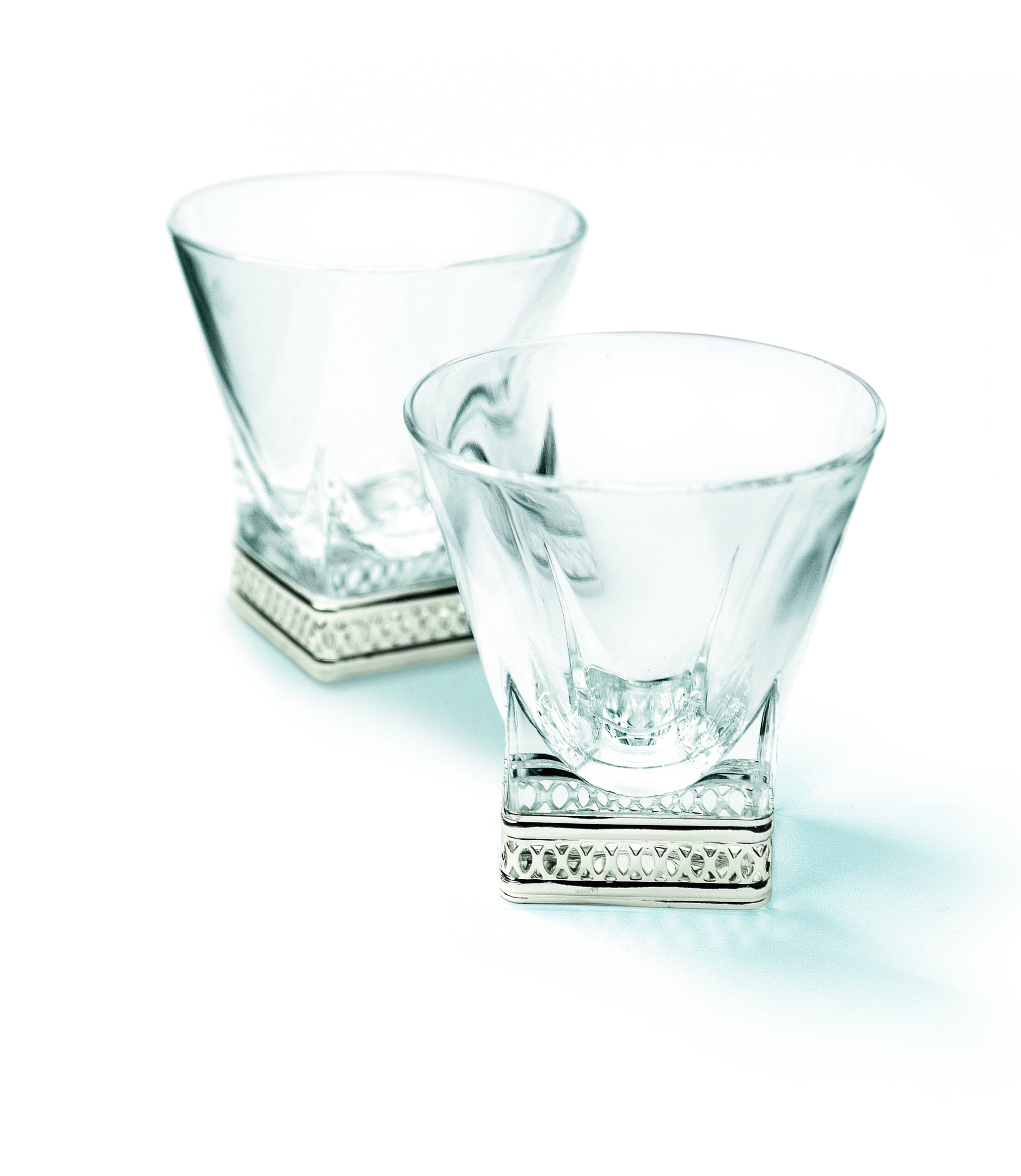 Chinelli pitsid, hõbetatud