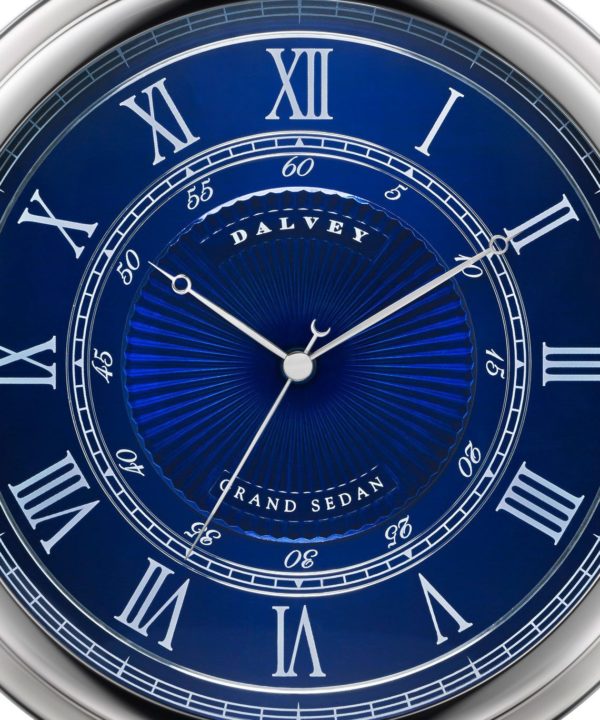 grand_sedan_clock_blue_01–03249