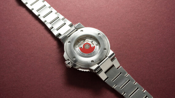 01 733 7730 4158-0782405PEB_gallery_1920x1080px_cbs